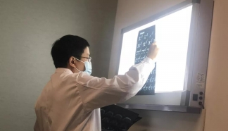 眼視光專家攻克罕見腫瘤，新手媽媽霍然而愈