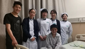 命運(yùn)無情人有情，妙手仁心現(xiàn)光明——9歲藏族女孩在眼視光擺脫眼疾